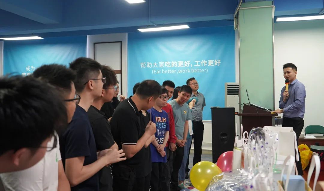 優(yōu)信集體生日會 | 以生日之名感恩相伴 以奮斗鐫刻美好時光