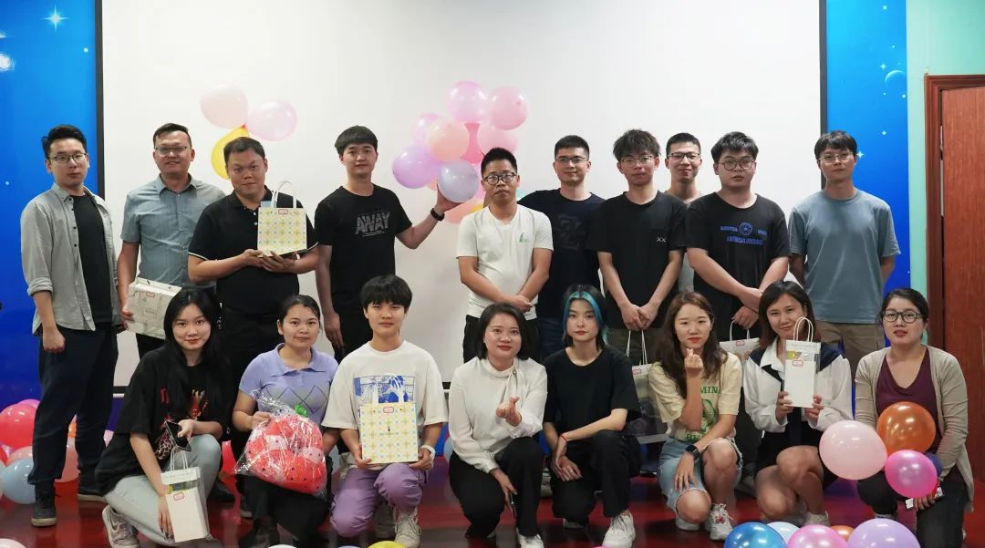 優(yōu)信集體生日會 | 以生日之名感恩相伴 以奮斗鐫刻美好時光
